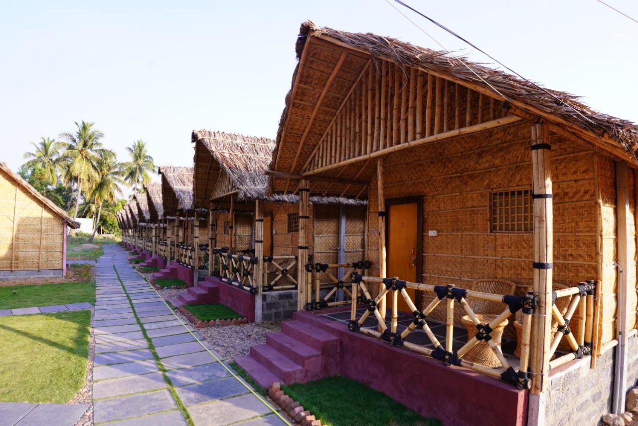 B&B Hampi - Hampi Crzy Panda - Bed and Breakfast Hampi