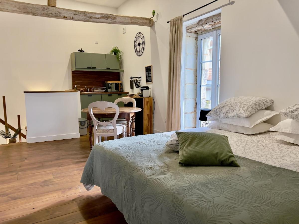 Studio la Grange - Bed and Breakfast Fontevraud-l'Abbaye