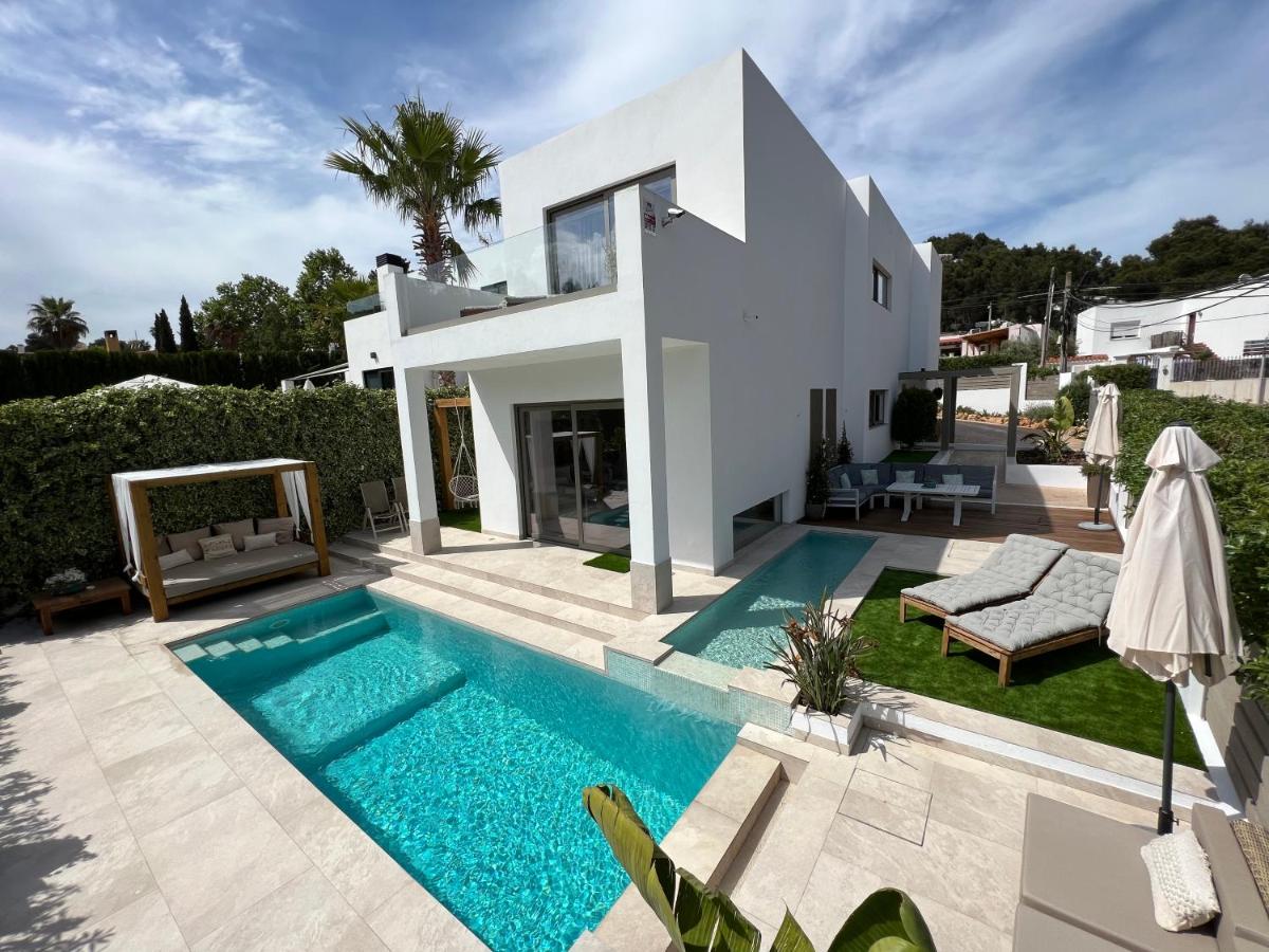 PERFECT FAMILY HOUSE CLOSE TO THE BEACH - Bed and Breakfast