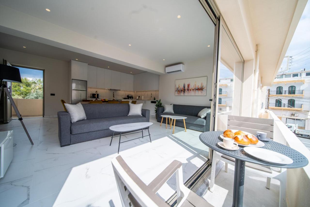 Imperial House - Hersonissos Center - Sleeps 8 - Chambres d’hôtes