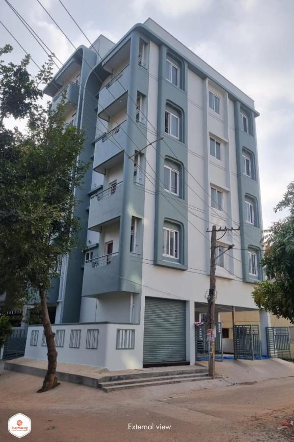 StayMazing Manyata-1BHK Boutique AC Apartments -Couple Friendly - Bed and Breakfast