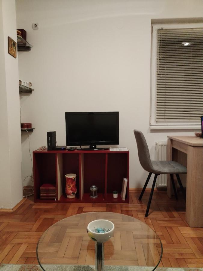 B&B Niš - Urban Retreat Apartment - Bed and Breakfast Niš