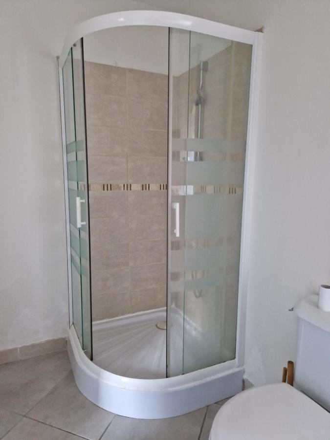 Gite les Frênes avec pré dans joli hameau - B&B Vermenton