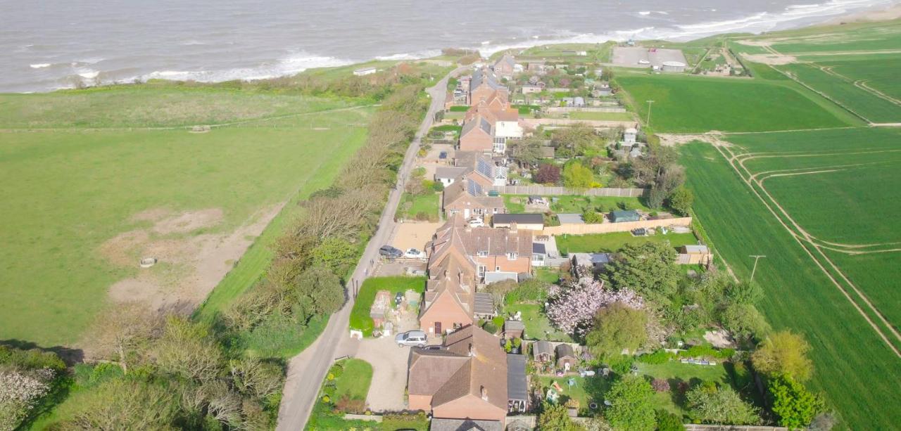 B&B Happisburgh - 2 minutes to Happisburgh beach and lighthouse views - dog friendly Norfolk - Bed and Breakfast Happisburgh