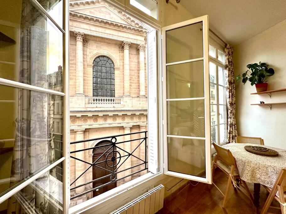 B&B Paris - Superbe appartement hyper centre de Paris - Bed and Breakfast Paris