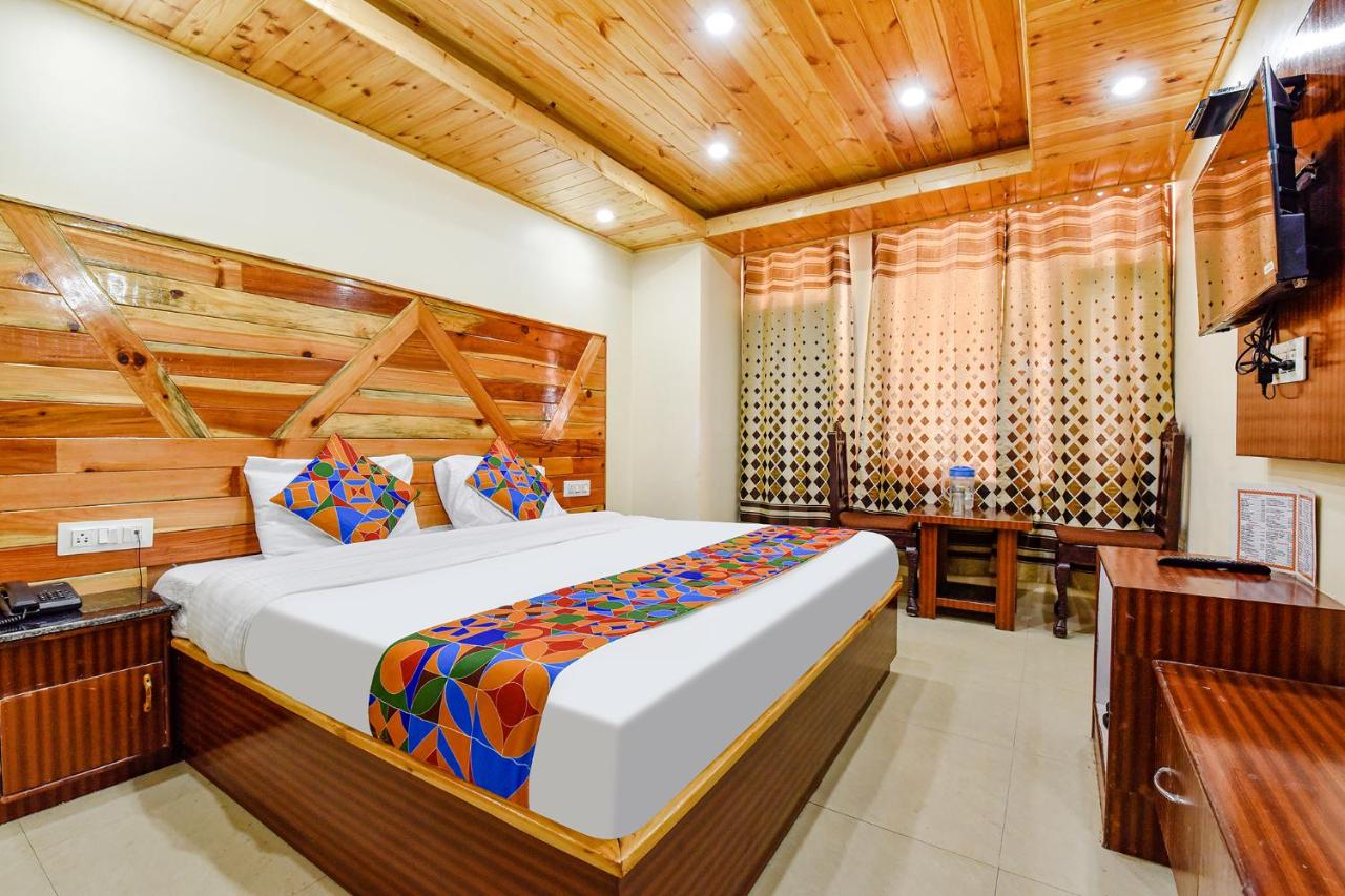 B&B Manali - FabHotel Mayra Grand - Bed and Breakfast Manali