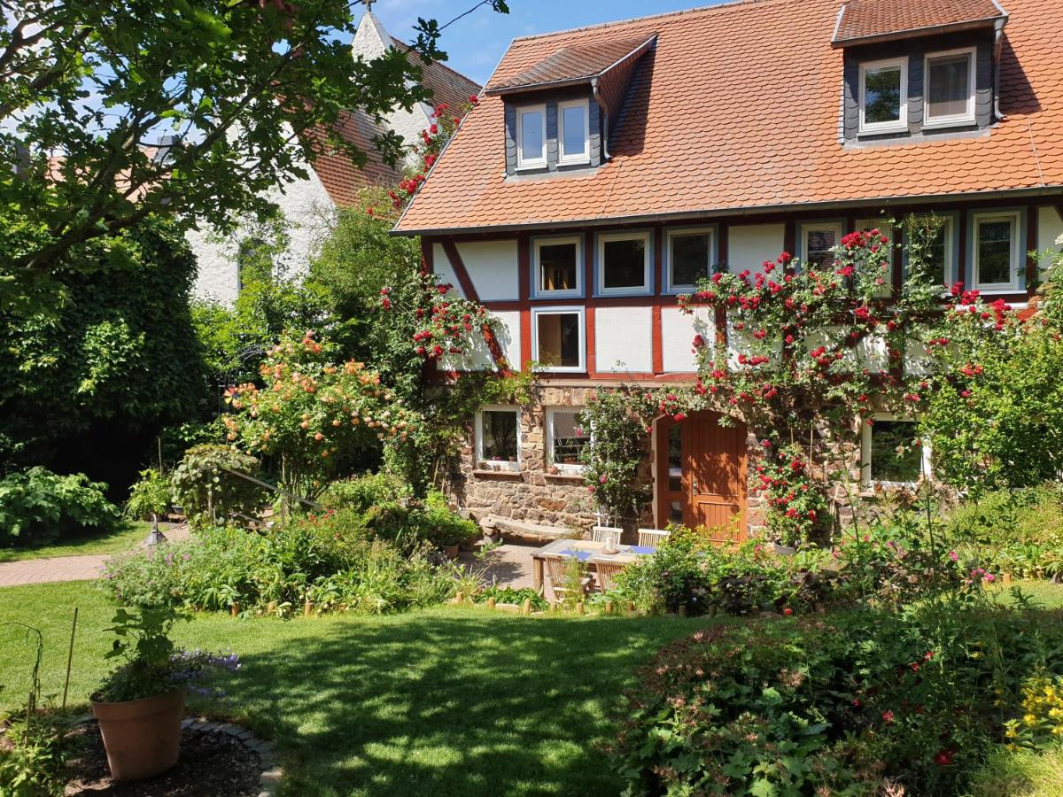 B&B Münzenberg - Ferienhaus Burgblick - Bed and Breakfast Münzenberg