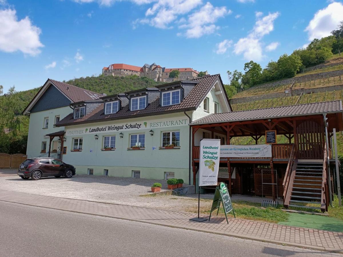 B&B Freyburg (Unstrut) - Landhotel Weingut Schulze - Bed and Breakfast Freyburg (Unstrut)