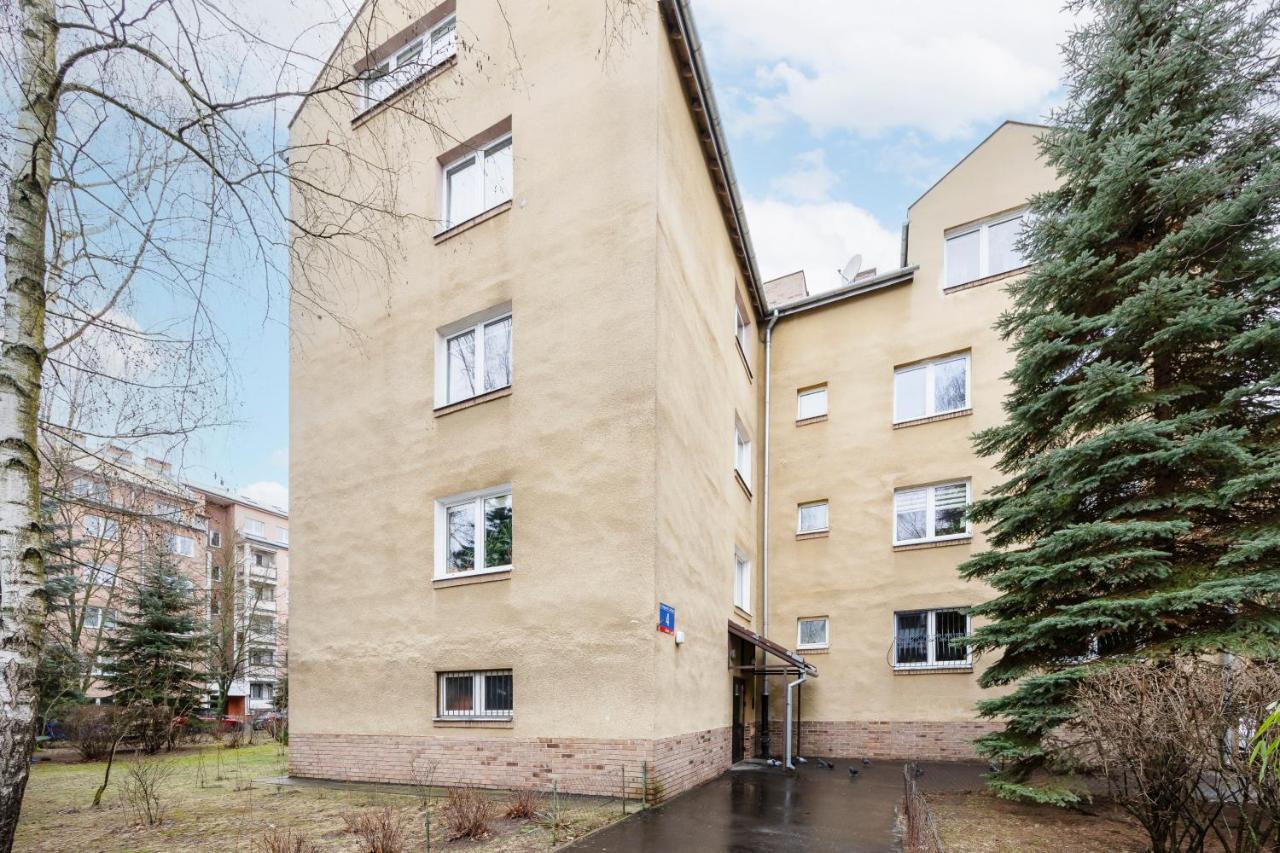 Vintage Apartment Sengera Cichego with 3 Bedrooms by Noclegi Renters - Ferienwohnung