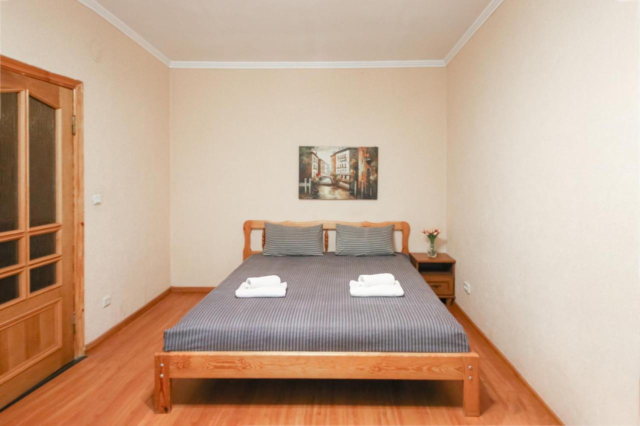 Апартаменти неподалік ТРЦ Гулівер, м. Палац Спорту - B&B