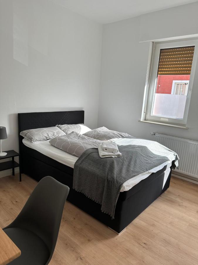 B&B Francfort-sur-le-Main - Cheema Apartments Frankfurt am Main - Bed and Breakfast Francfort-sur-le-Main