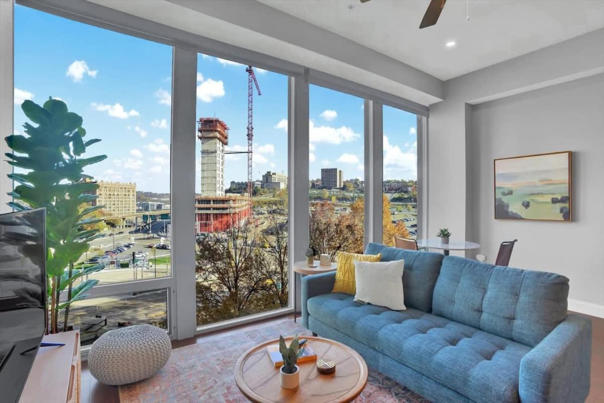CozySuites Posh 1BR, PPG Paints Arena, Pitts - B&B