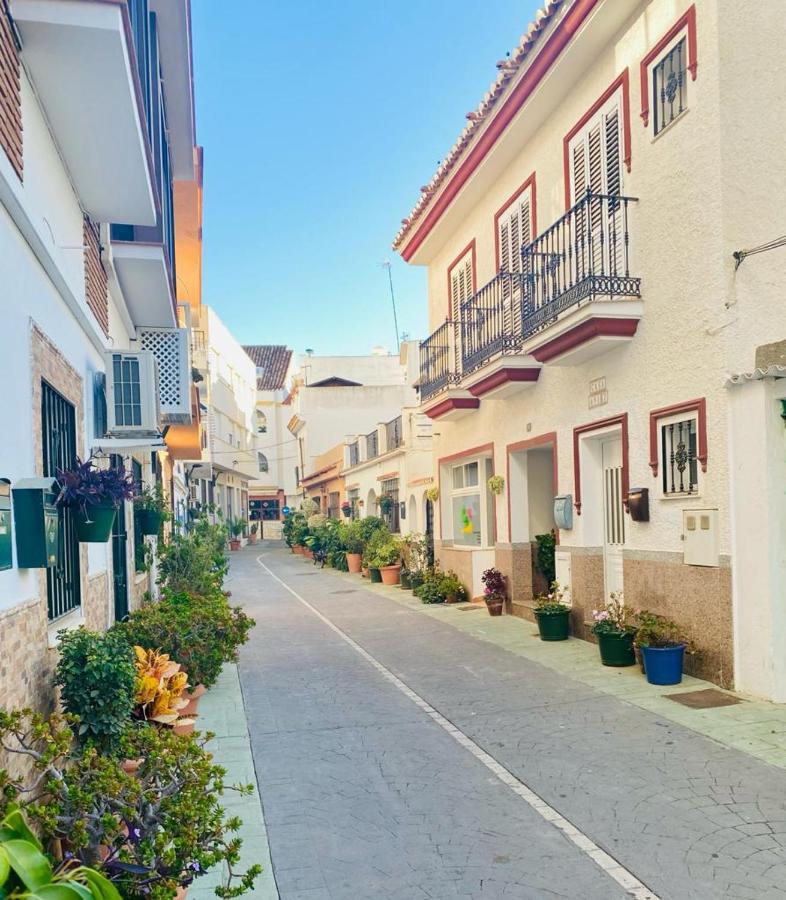 Fantastic La Cala 10, central, internet, AC - B&B