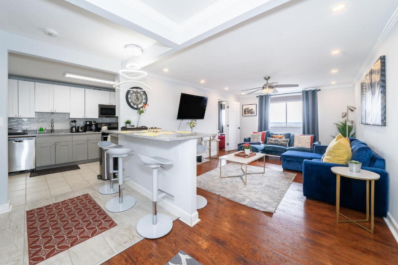 21Floor-Renovated 2BR,1Bath King and Queen Bed and Parking - B&B Atlanta