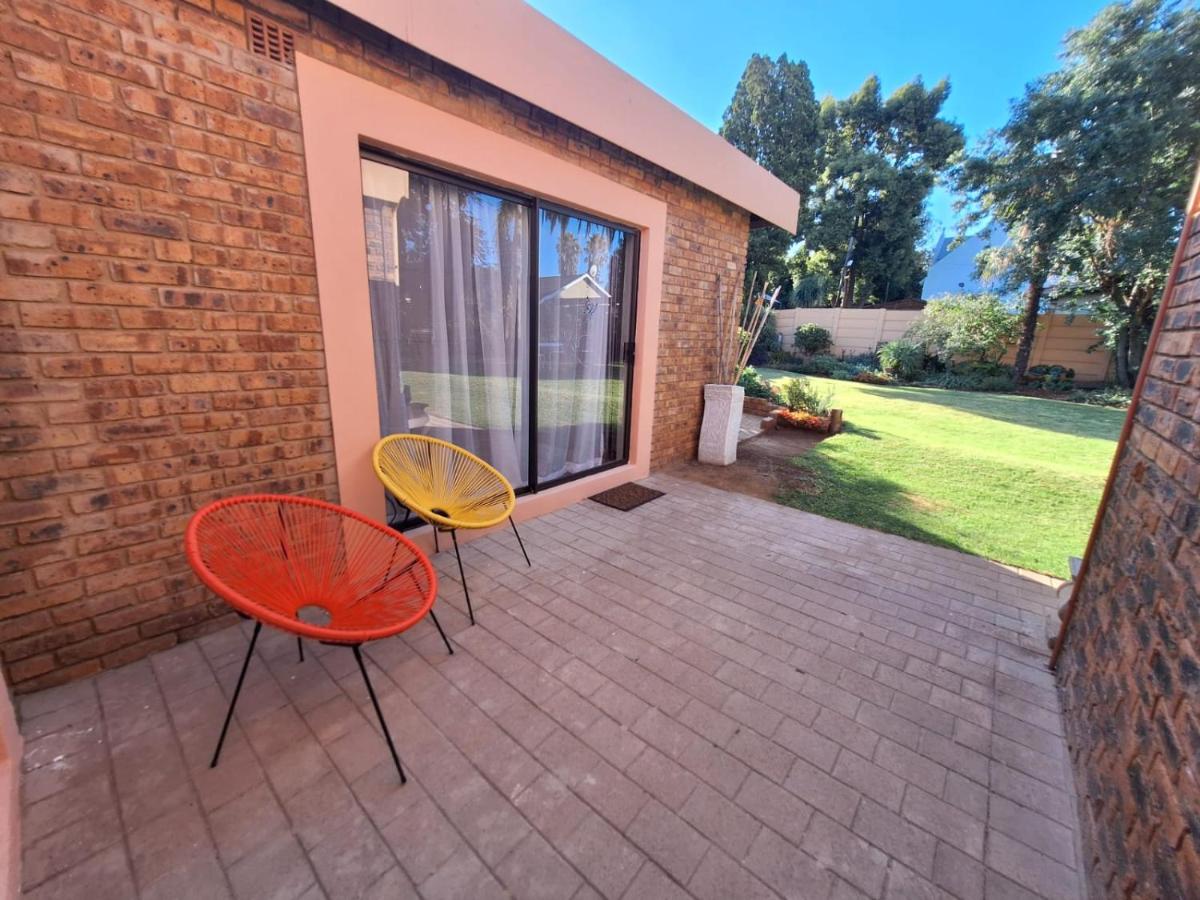 B&B Boksburg - Zhantique Guest House Unit 3 - Bed and Breakfast Boksburg