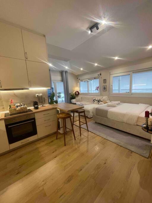 Cozy studio στο κεντρο - B&B Lárisa