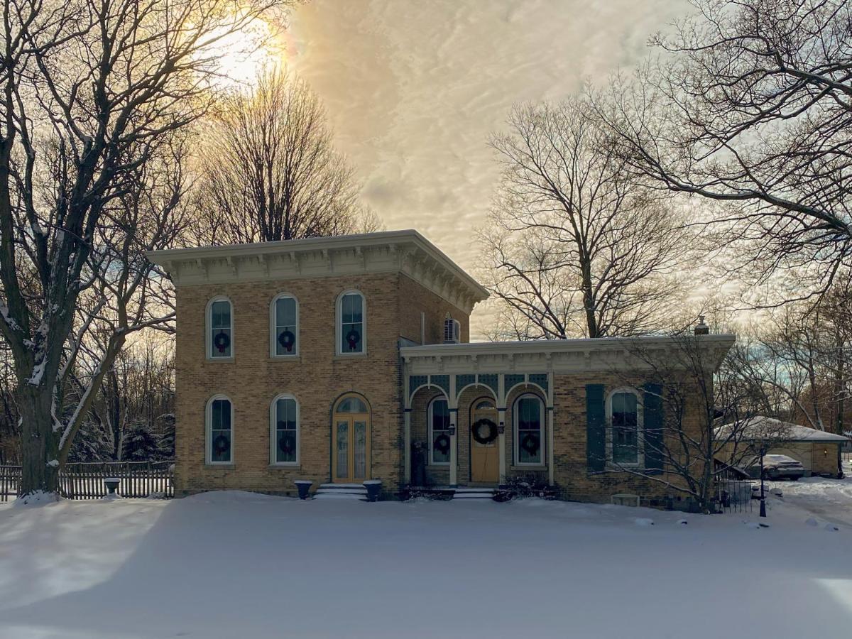 Bed & Breakfast private room near Amish Country - B&B