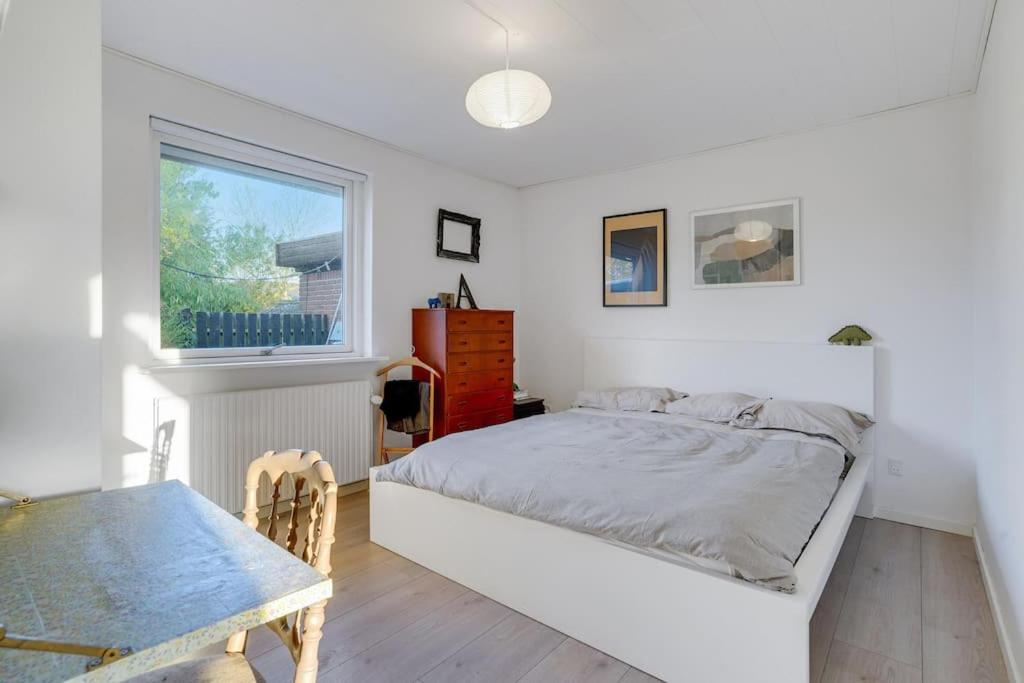 Two bed room house near @Billund center - Bed and Breakfast Billund