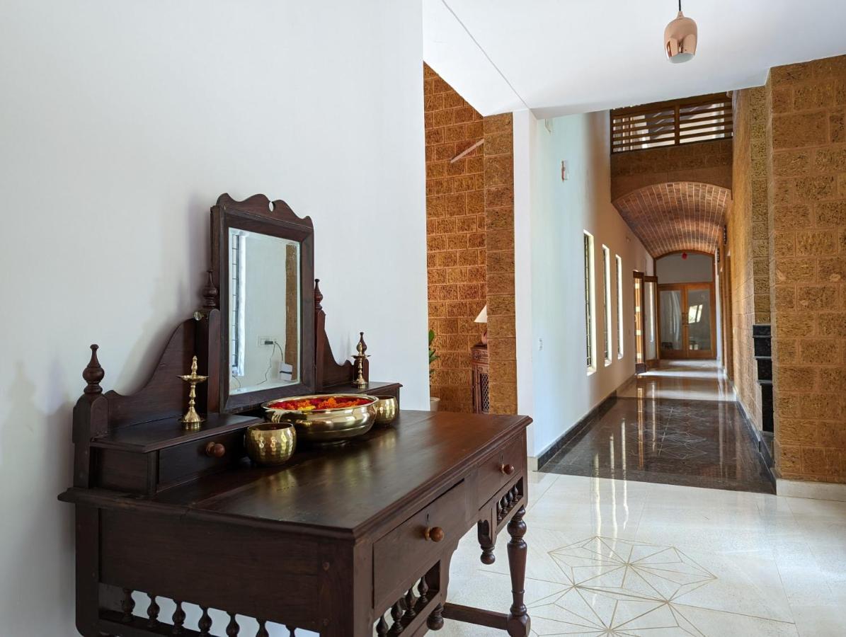Red Rock Villa, Virajpet, Coorg - B&B
