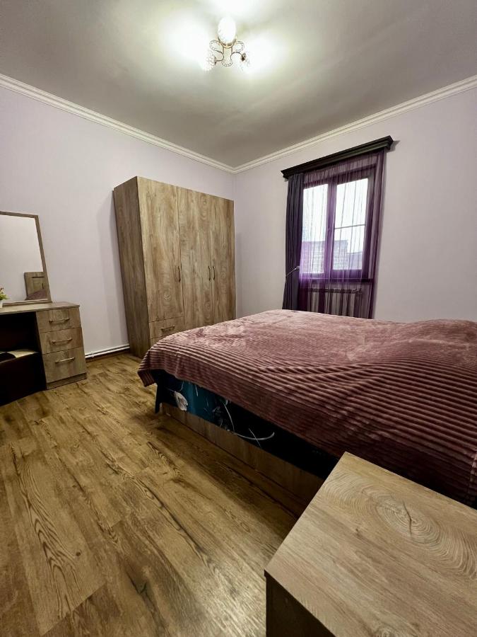 B&B Yerevan - New , comfortable 3 bedroom house - Bed and Breakfast Yerevan