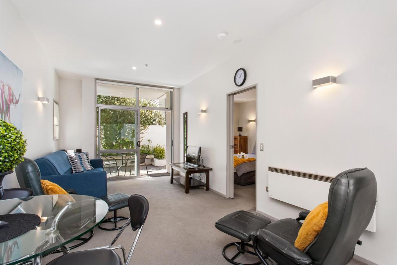Executive City Pad Free Basement Park CBD 3 Mins - B&B Christchurch