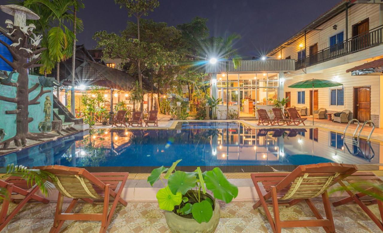 Lotus Bleu Guest House - B&B Phum Ta Phŭl