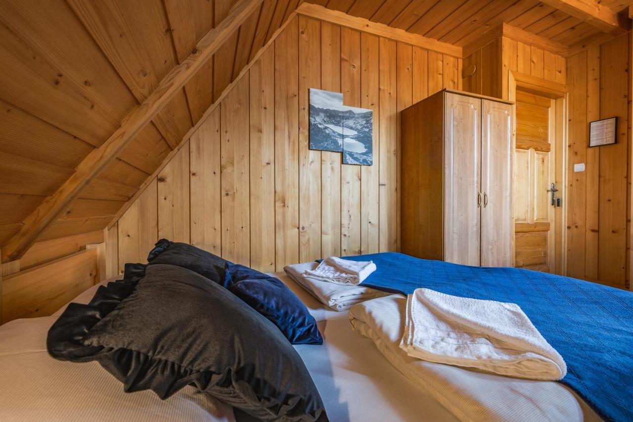 Double or Twin Room with Private Bathroom