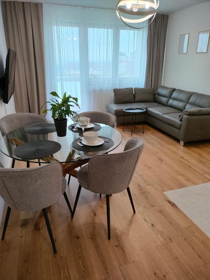 B&B Rzeszów - Apartament 8 Piętro self check-in, parking - Bed and Breakfast Rzeszów