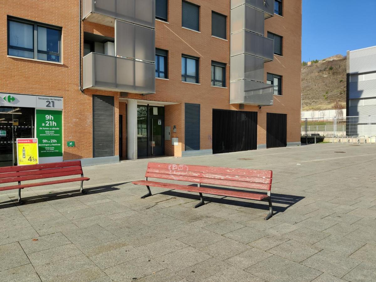 Apartamentos Ezkaba by Clabao - B&B