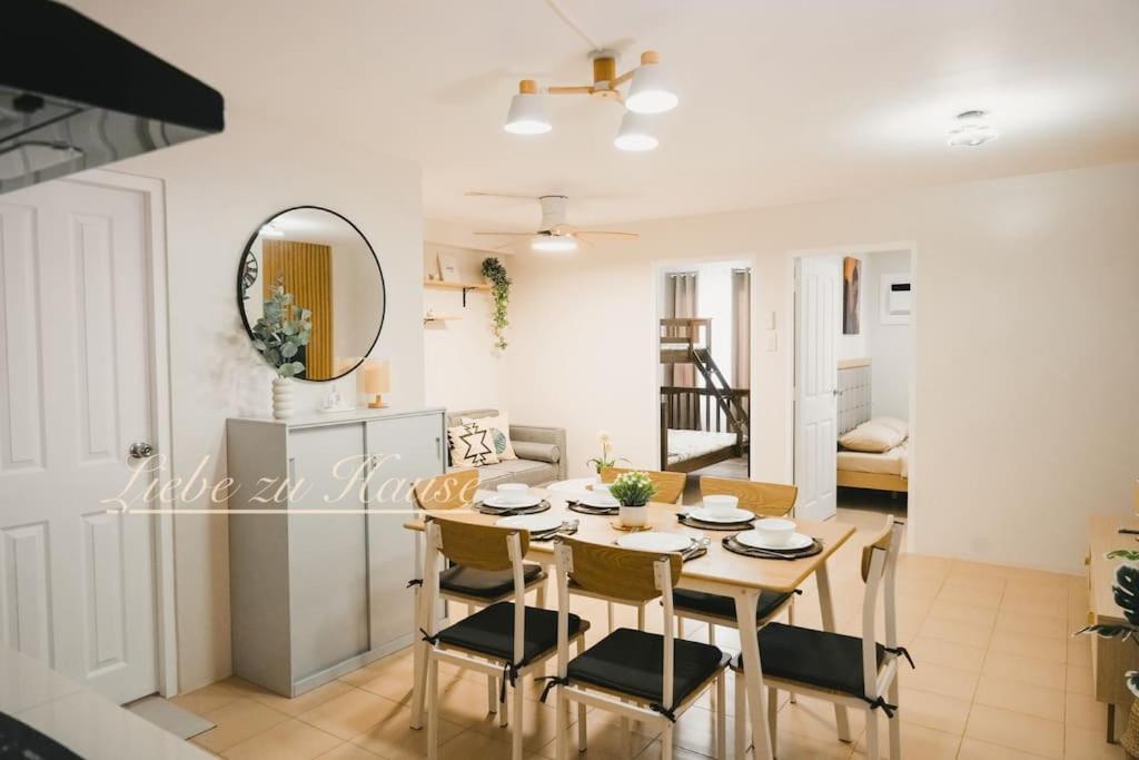 2 BR Unit in the heart of Iloilo Self Check-in - Chambres d’hôtes