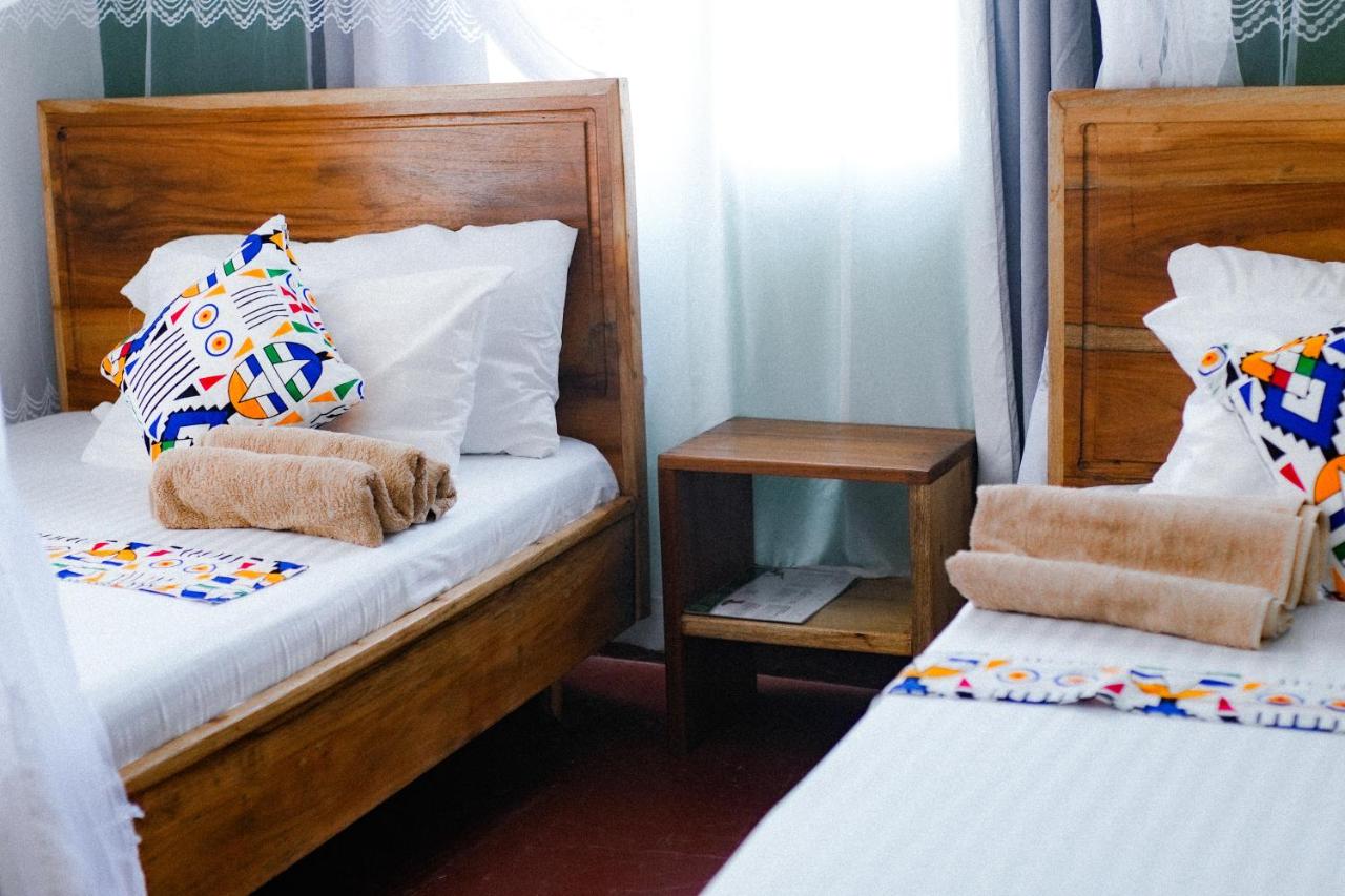 Mixed Dormitory Room