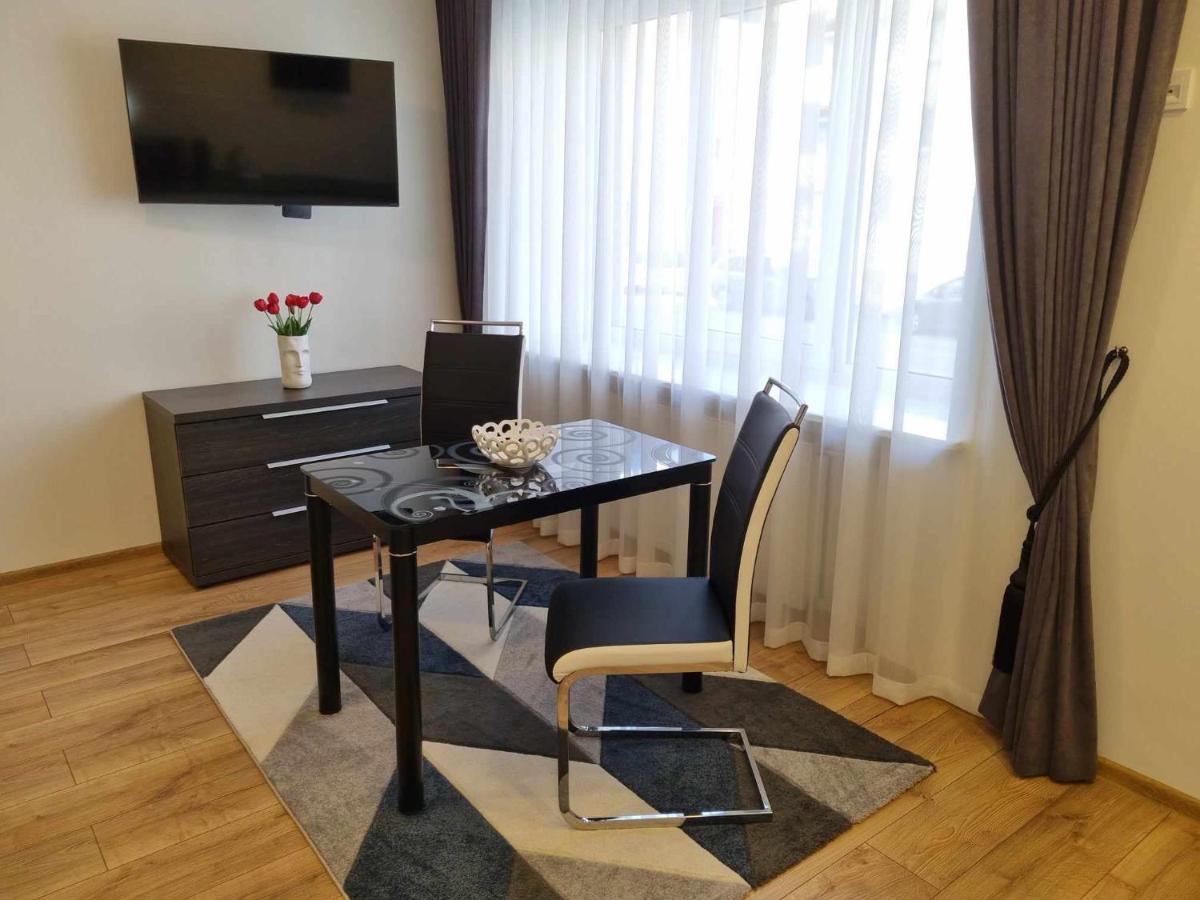 DVARO APARTMENTS (self check in) - B&B