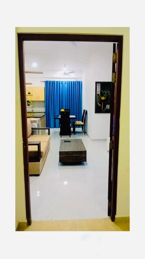 B&B Ratmalana - Mode Residence No 03 beach road mount lavinia ,Dehiwala ,2 Bed rooms,fully furnished Apartment colombo srilanka - Bed and Breakfast Ratmalana