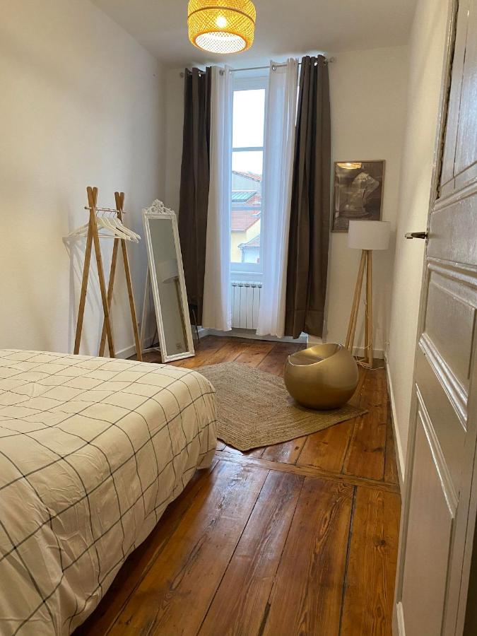 Appartement de standing, emplacement idéal. - Bed and Breakfast Le Puy-en-Velay