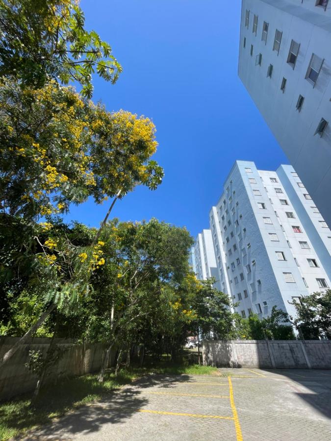 Apartamento na Martim de sá - 850 metros da praia - Wi-fi - Estacionamento - B&B