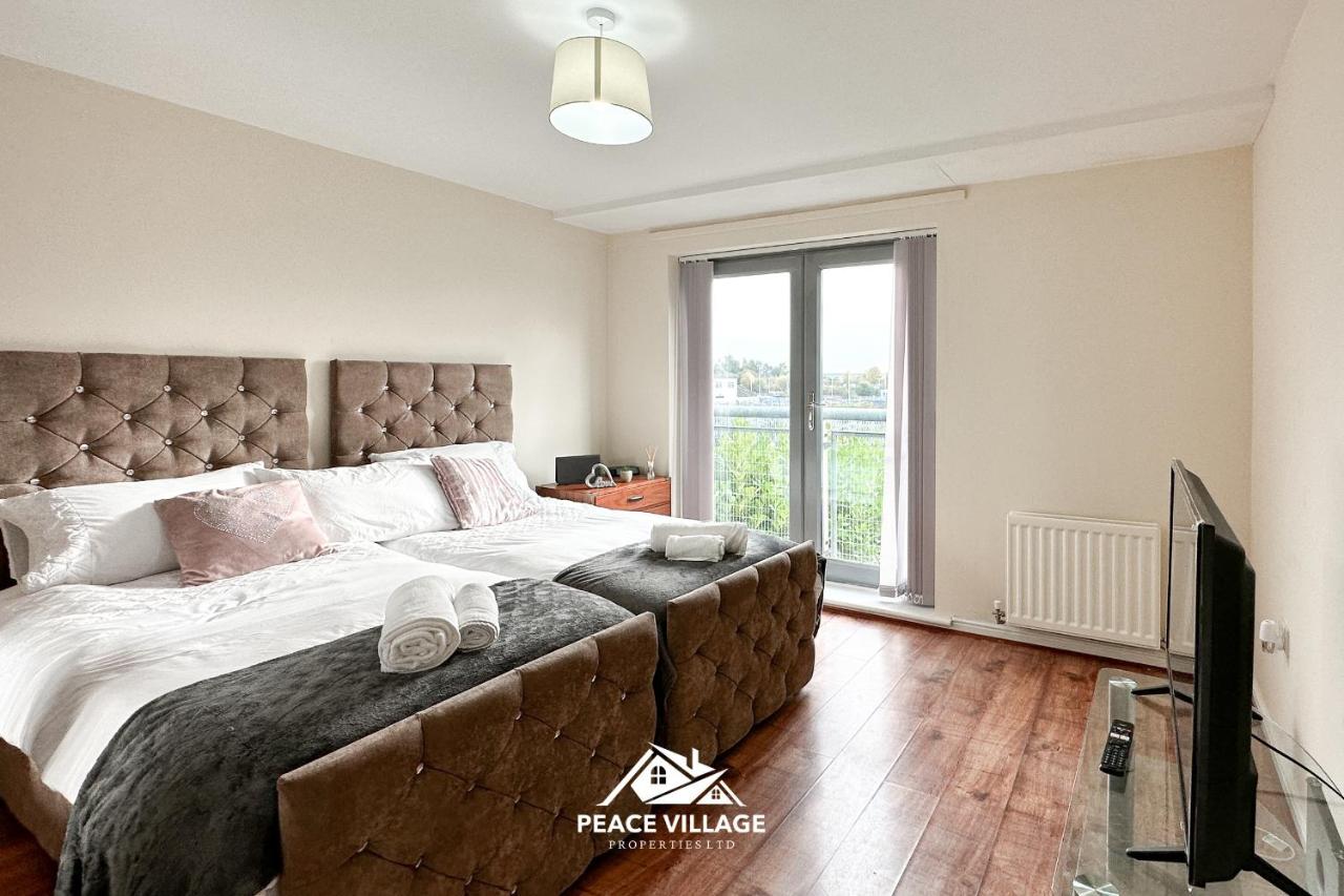 B&B Manchester - Appealing 5 Bedroom House Near Manchester City - Bed and Breakfast Manchester