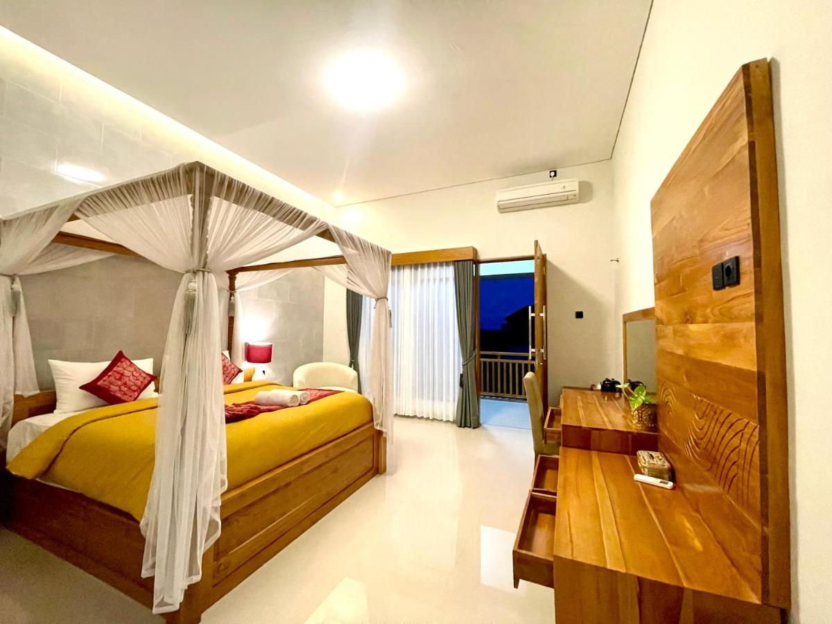 King Room with Balcony