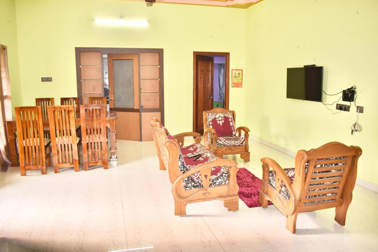 B&B Tiruvannamalai - Sri Annamalaiyar Guest House - Bed and Breakfast Tiruvannamalai