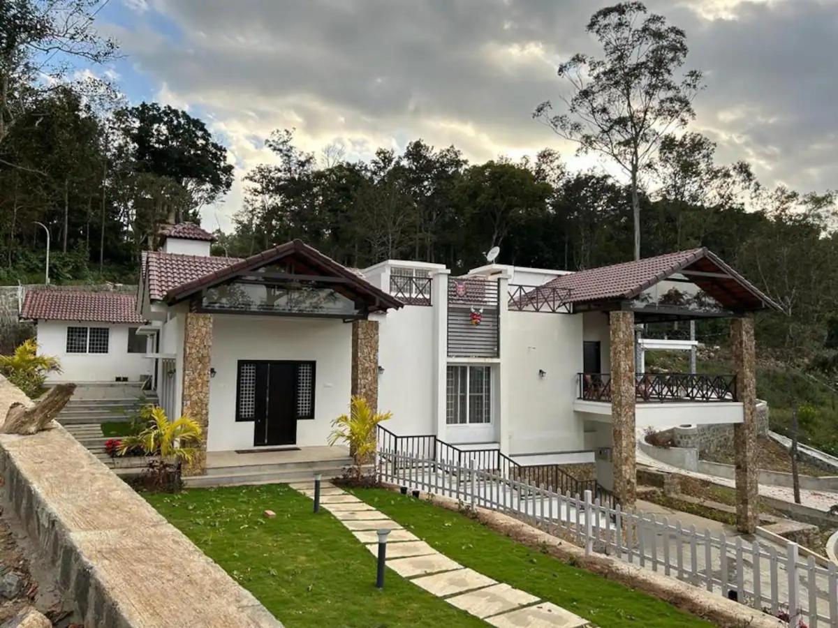 B&B Yercaud - The Umayal Bungalow Yercaud - Bed and Breakfast Yercaud