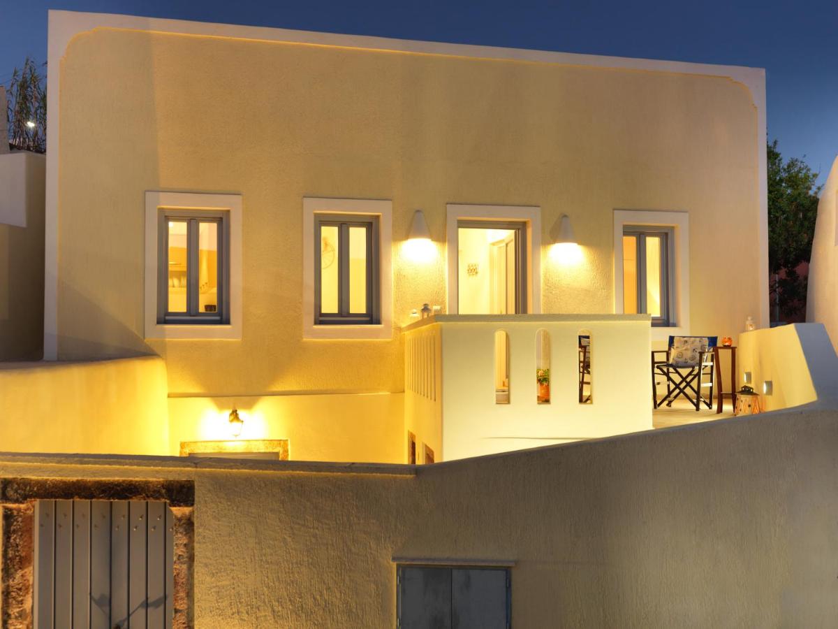 Blue and White Aura Santorini traditional house - Chambres d'hôtes Megálo Chorió