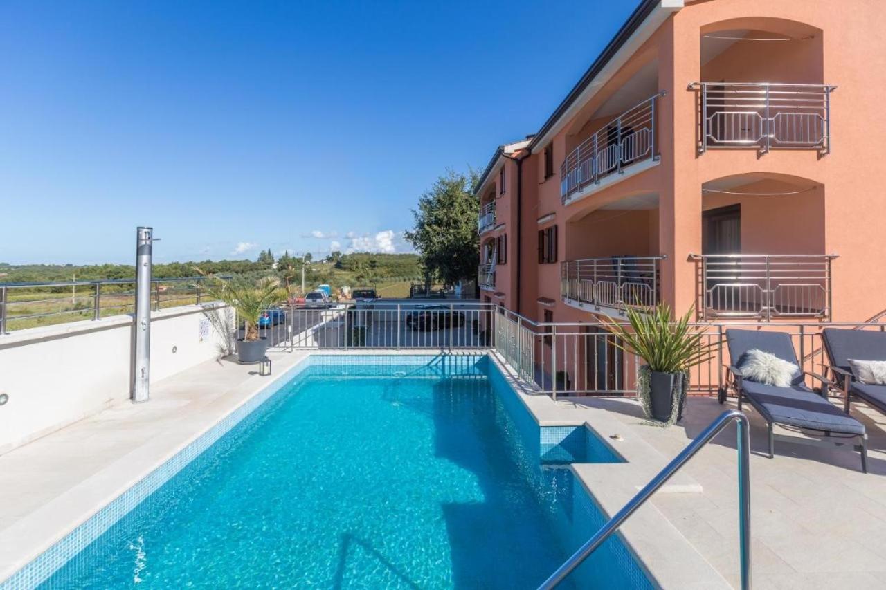 Villa Mirjana with private Pool - B&B