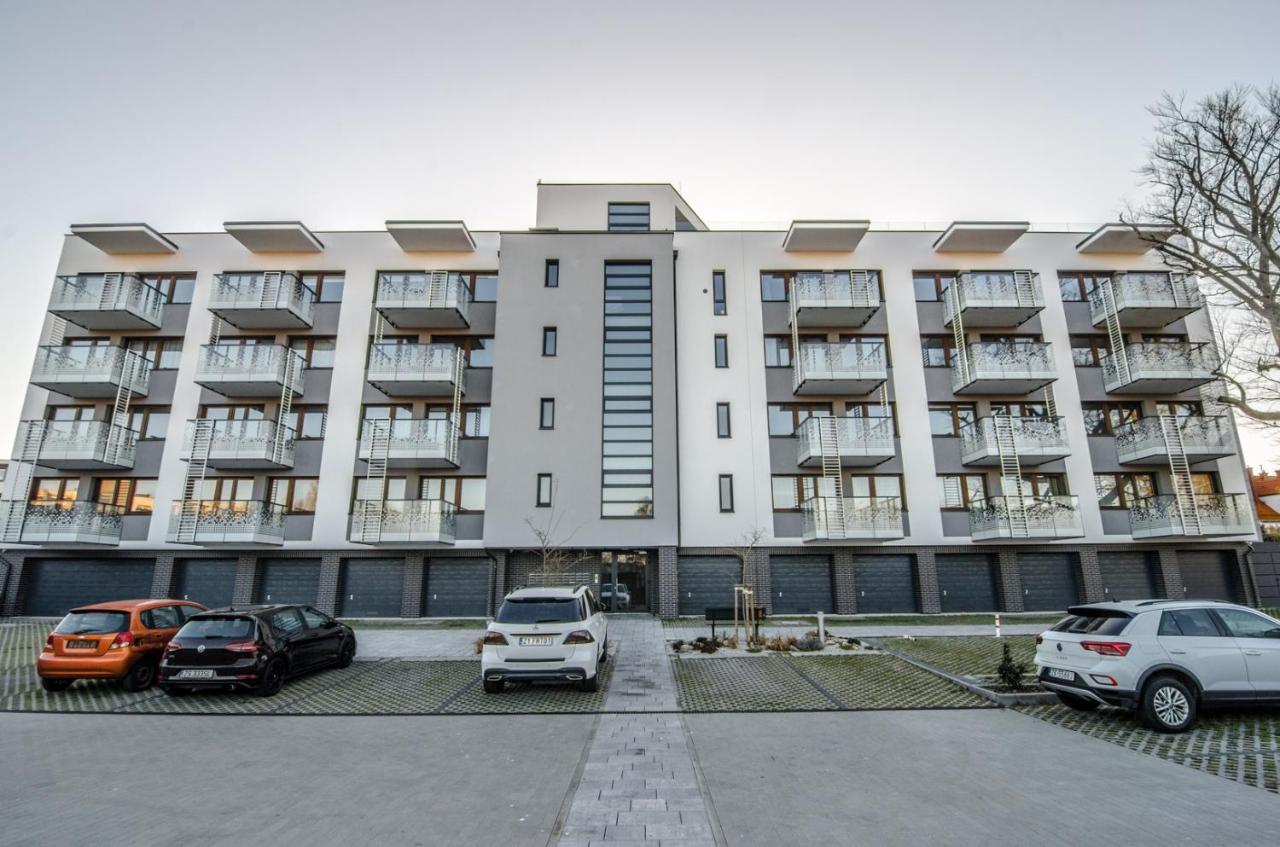Apartamenty ALLDAYHOLIDAY Bałtycka 22 Kołobrzeg - B&B