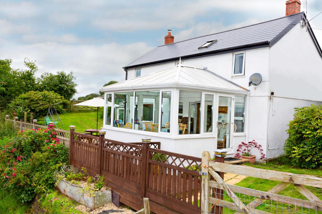 Trepartridge Cottage Llanelli - B&B