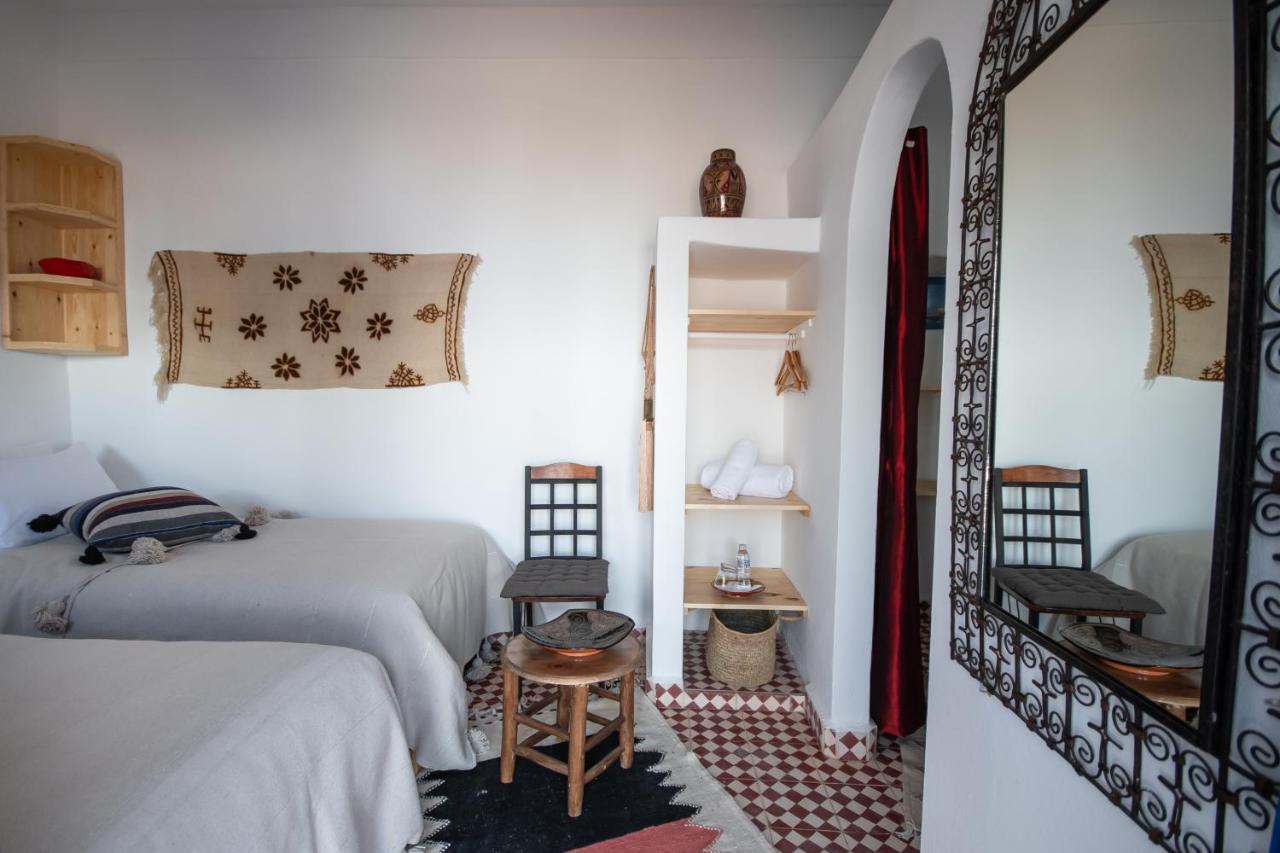 Chambre Double ou Lits Jumeaux avec Salle de Bains Privative