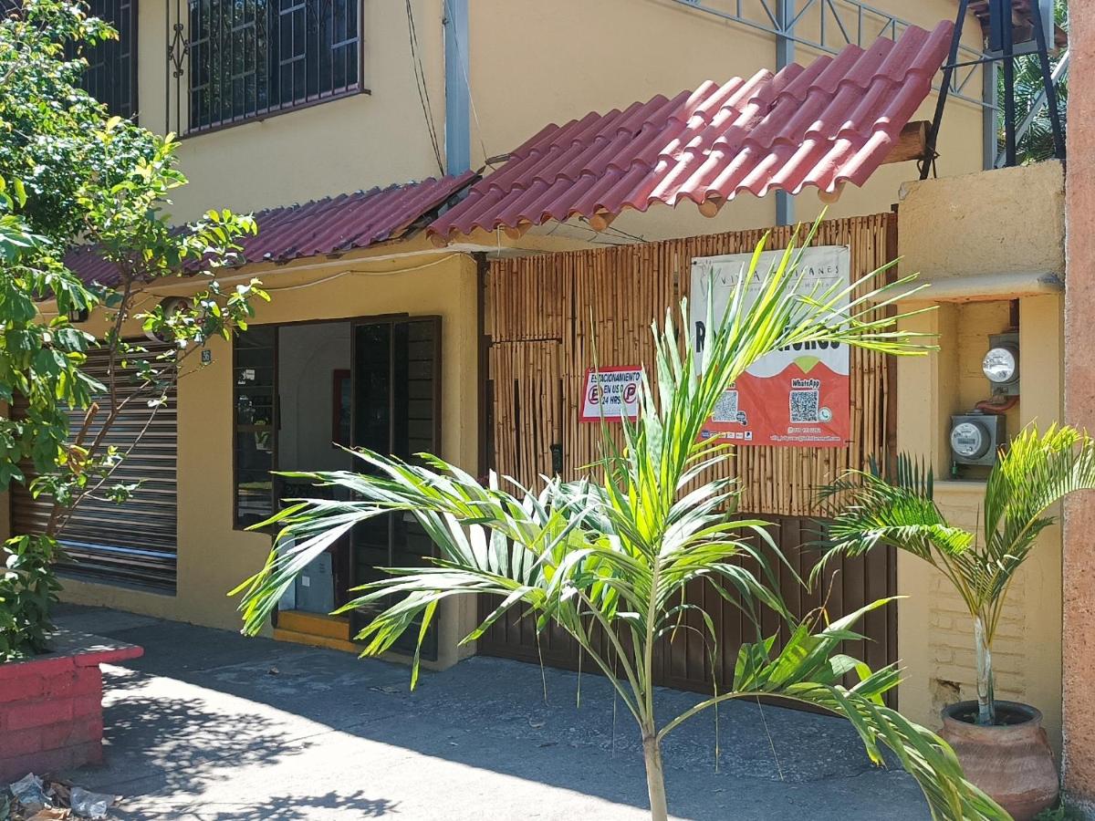 Hotel Villa Tulipanes - B&B