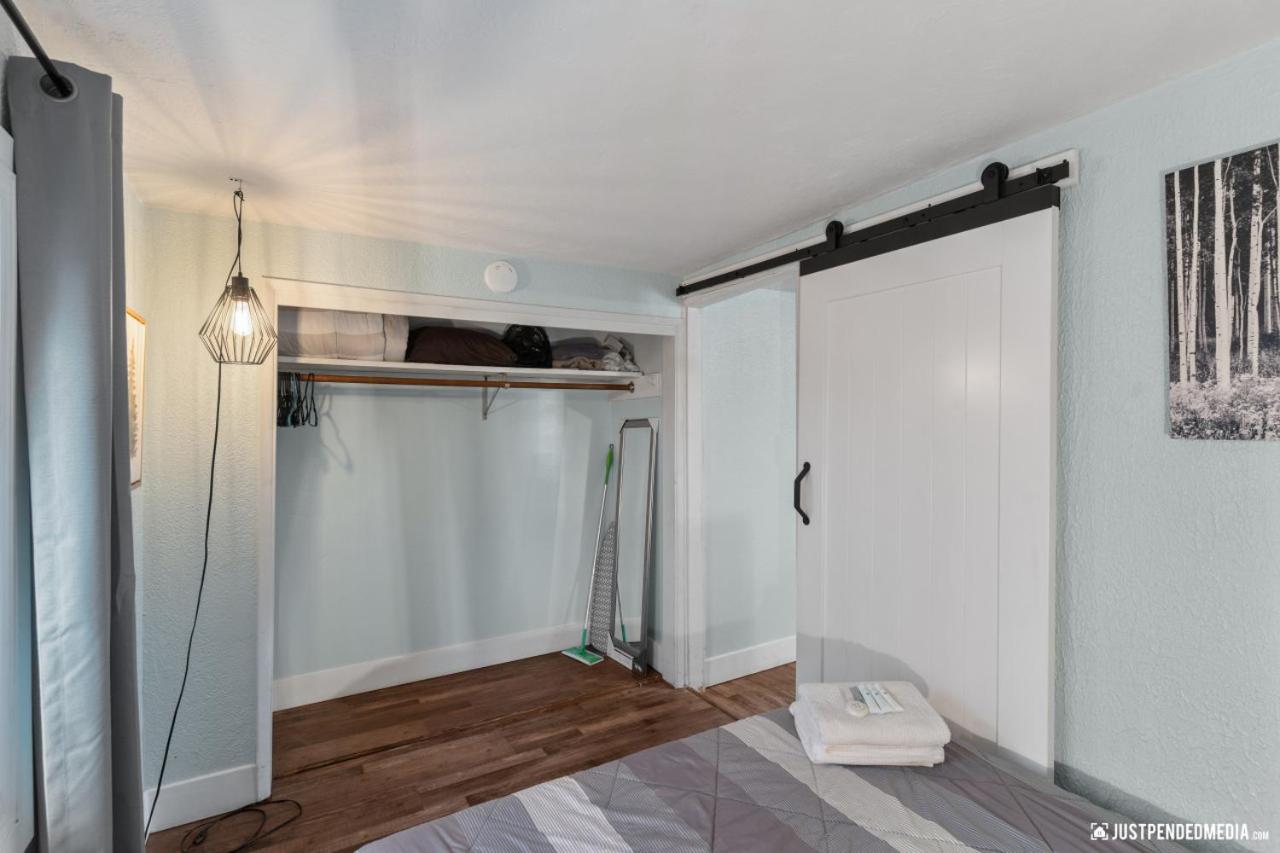 Borealis Barnhouse - Slumber 7 - B&B