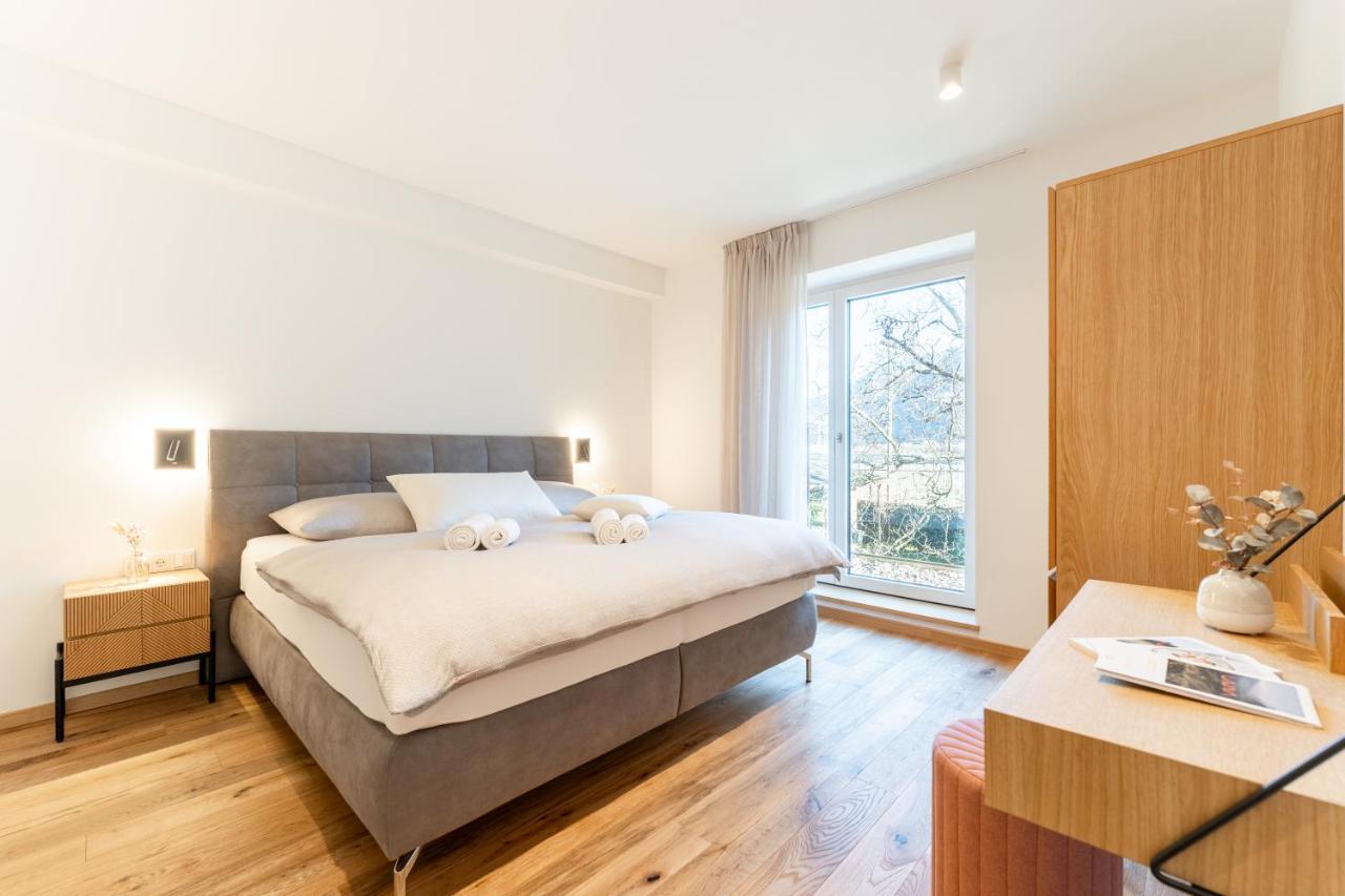 Apartment with Garden View