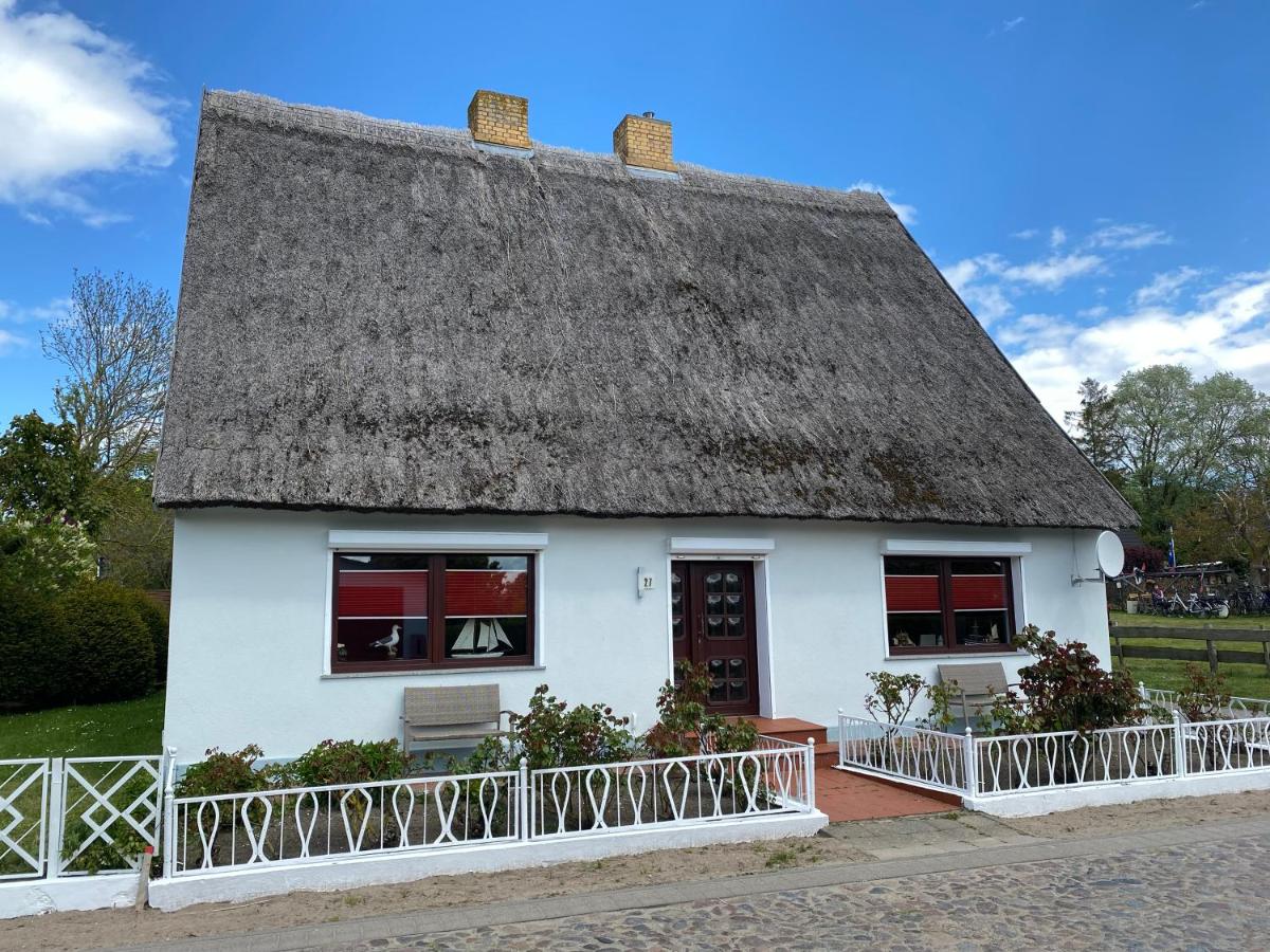 Ferienhaus MS Fischerhus mit 250 qm im Ostseebad - Chambres d’hôtes Groß Zicker