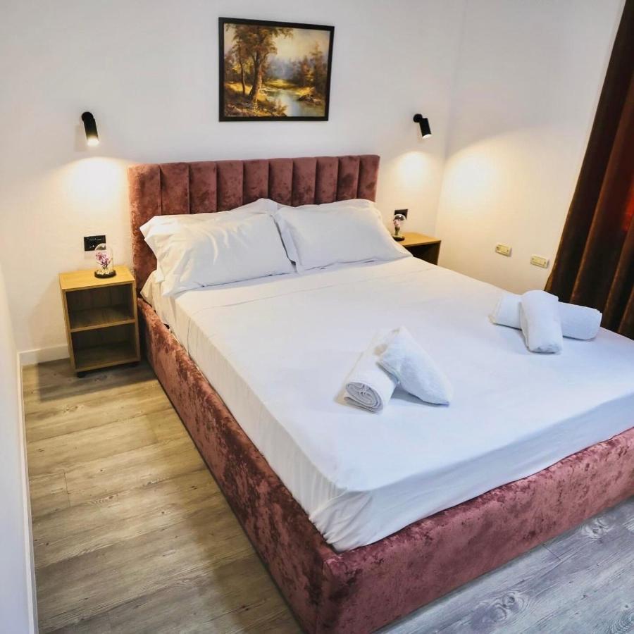 B&B Tirana - VILA ALIZEE Hotel - Bed and Breakfast Tirana