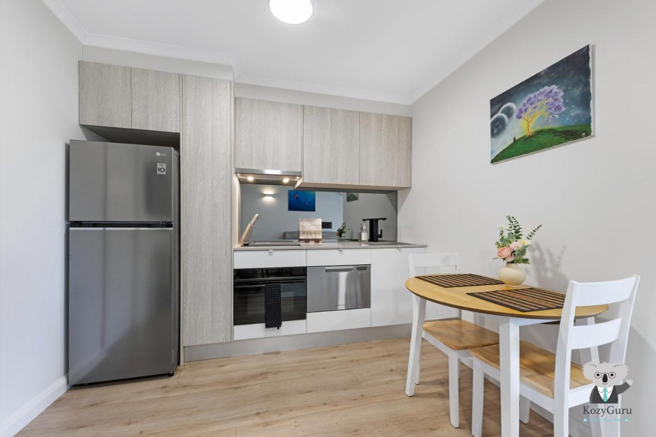 KozyGuru | Surry Hills | Prime Location & Parking - B&B Sydney